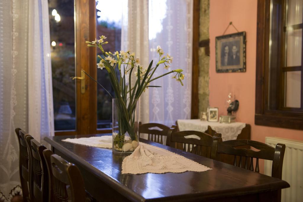 Varosi Guesthouse Edessa Esterno foto