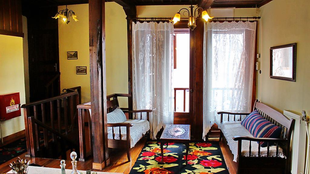 Varosi Guesthouse Edessa Esterno foto