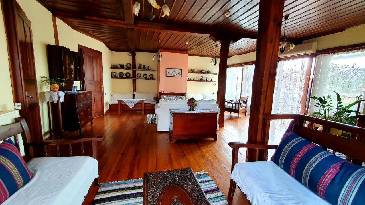 Varosi Guesthouse Edessa Esterno foto
